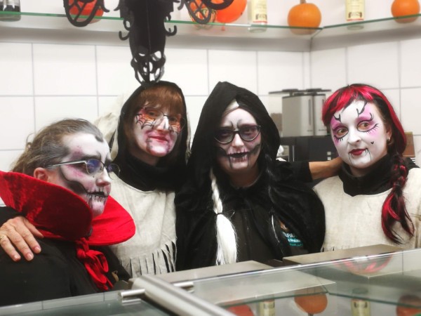 Halloween Schminken Frankfurt, Darmstadt, Groß -Gerau Halloween Schminken Frankfurt, Darmstadt, Groß -Gerau