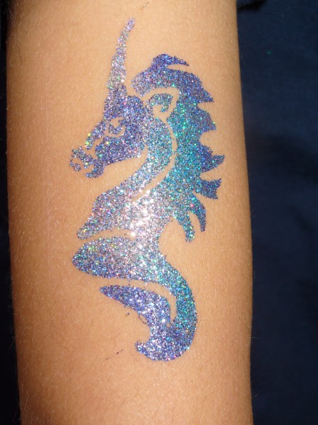 Glitzertattoo Kinderanimation